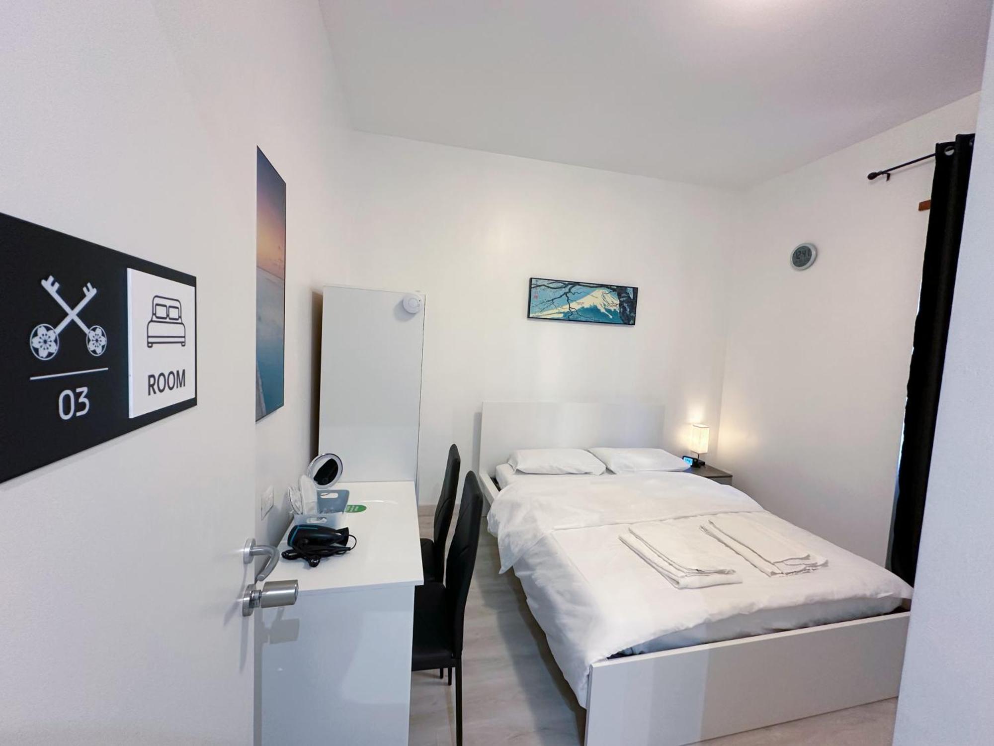 Bed & Breakfast Sakura Милан Экстерьер фото